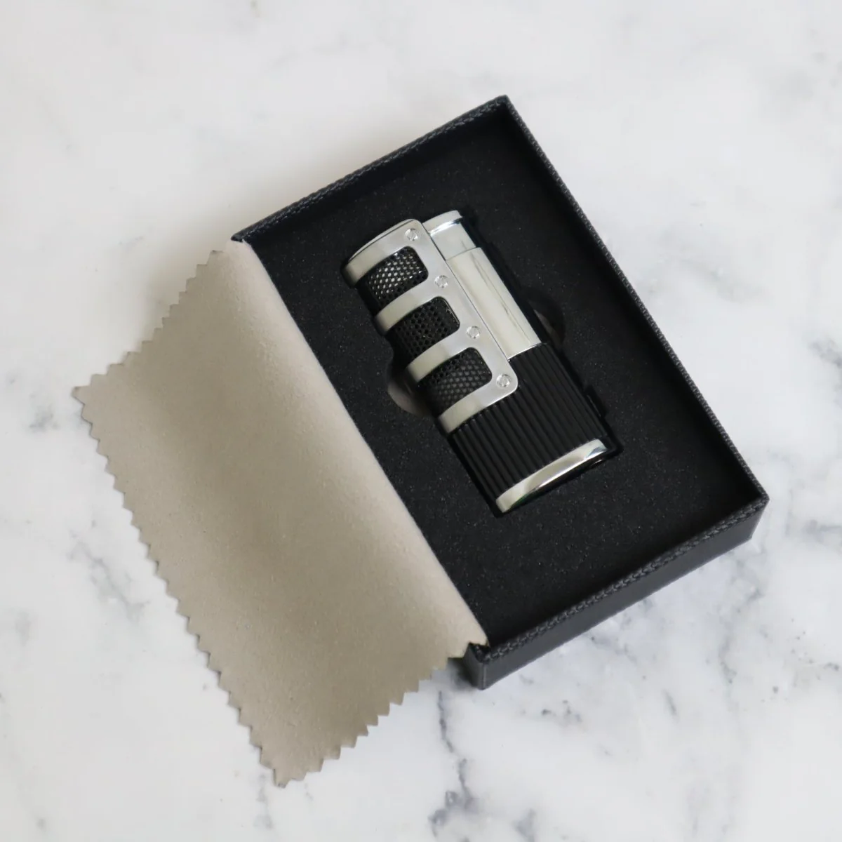 Push and Punch Lighter - Image 2