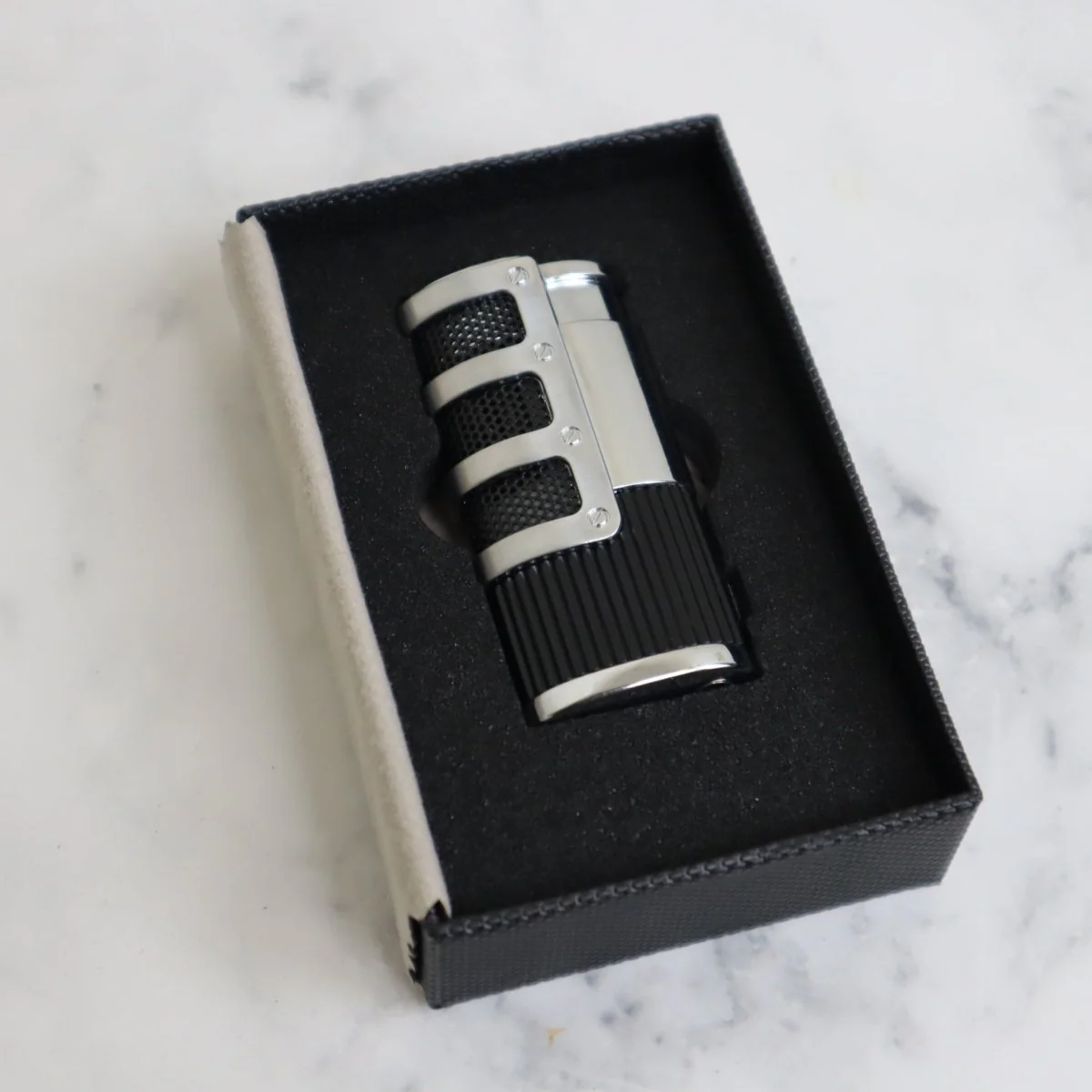 Push and Punch Lighter - Image 3