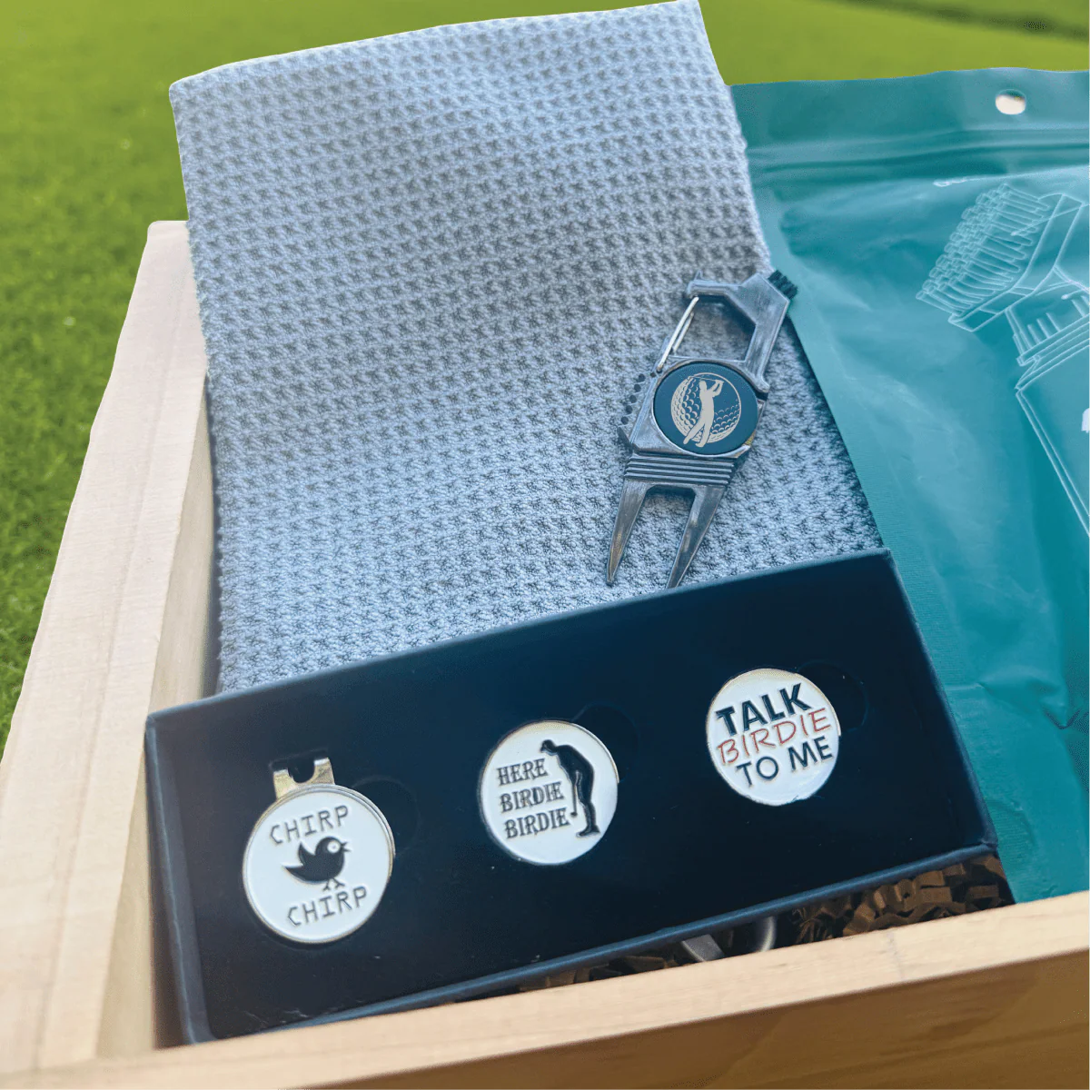On-the-Green Essentials Set - Image 8