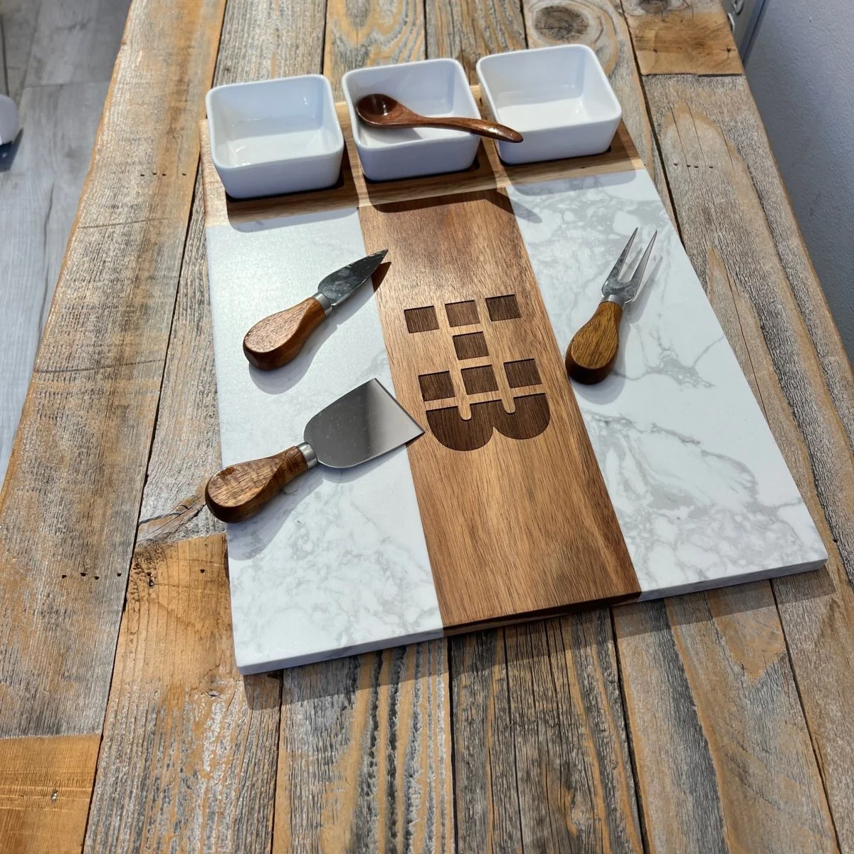 Custom Logo Entertainers Tray - Image 6