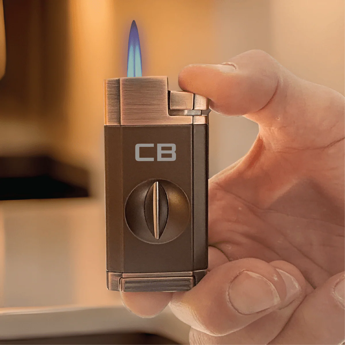 Elegant Personalized V-Cut Lighter: Dual Flame Precision - Image 9