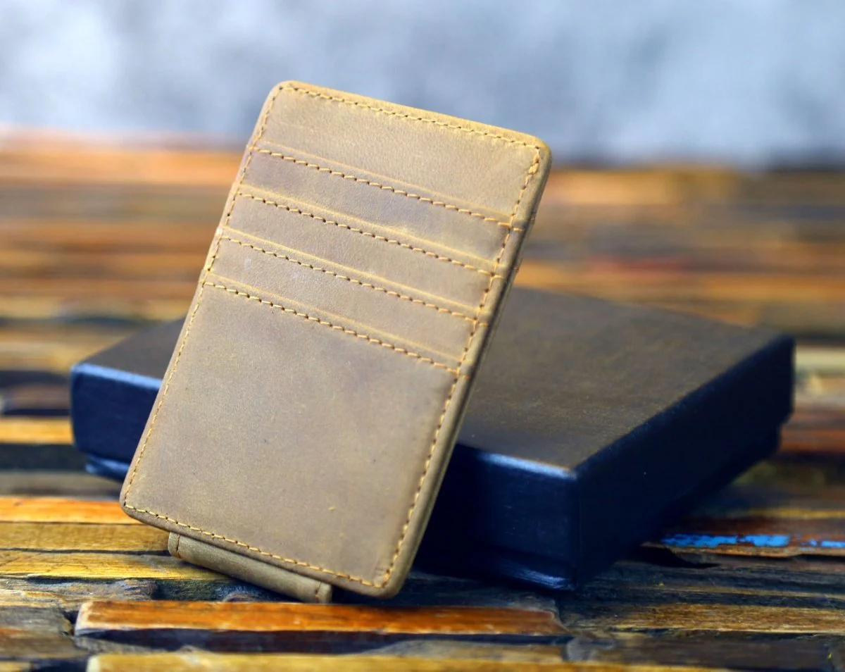 Engraved Minimalist Wallet - Image 2