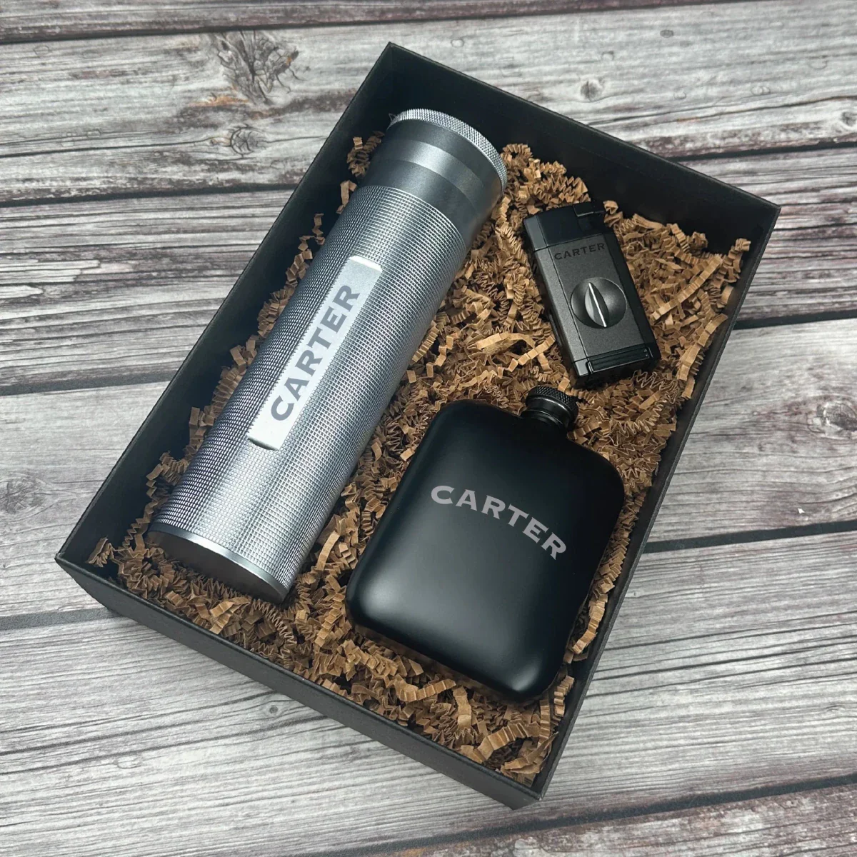 Exquisite Traveler's Trove Luxury Cigar Set for Men - Image 2