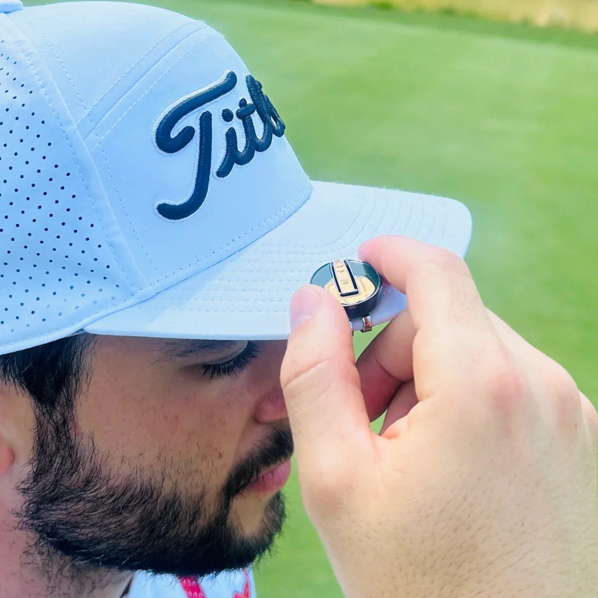 Flip The Bird Ball Marker & Hat Clip - Image 4