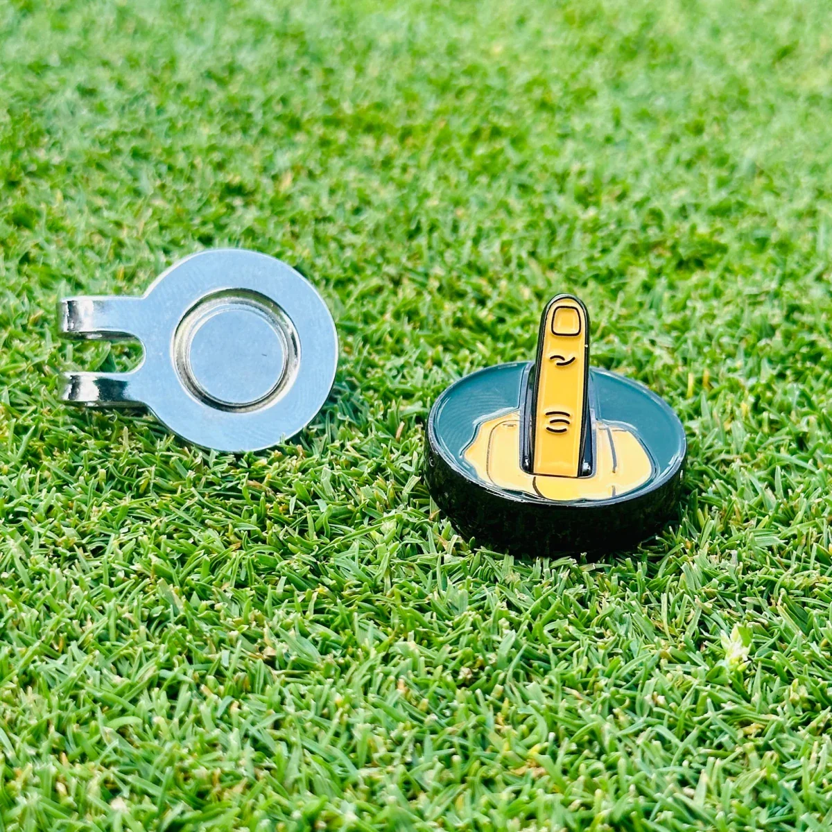 Flip The Bird Ball Marker & Hat Clip - Image 9