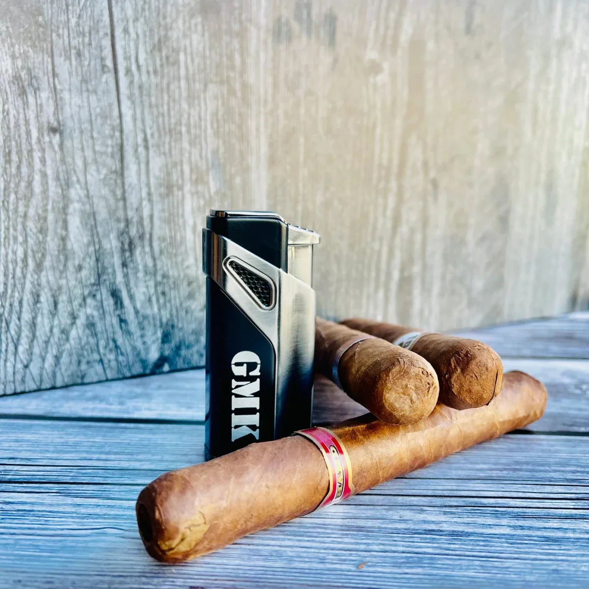 Handsome Personalized Cigar Gift Box Set - Image 4