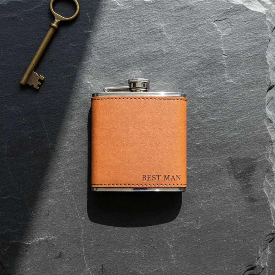 Leather Flask Gift Set - Image 9