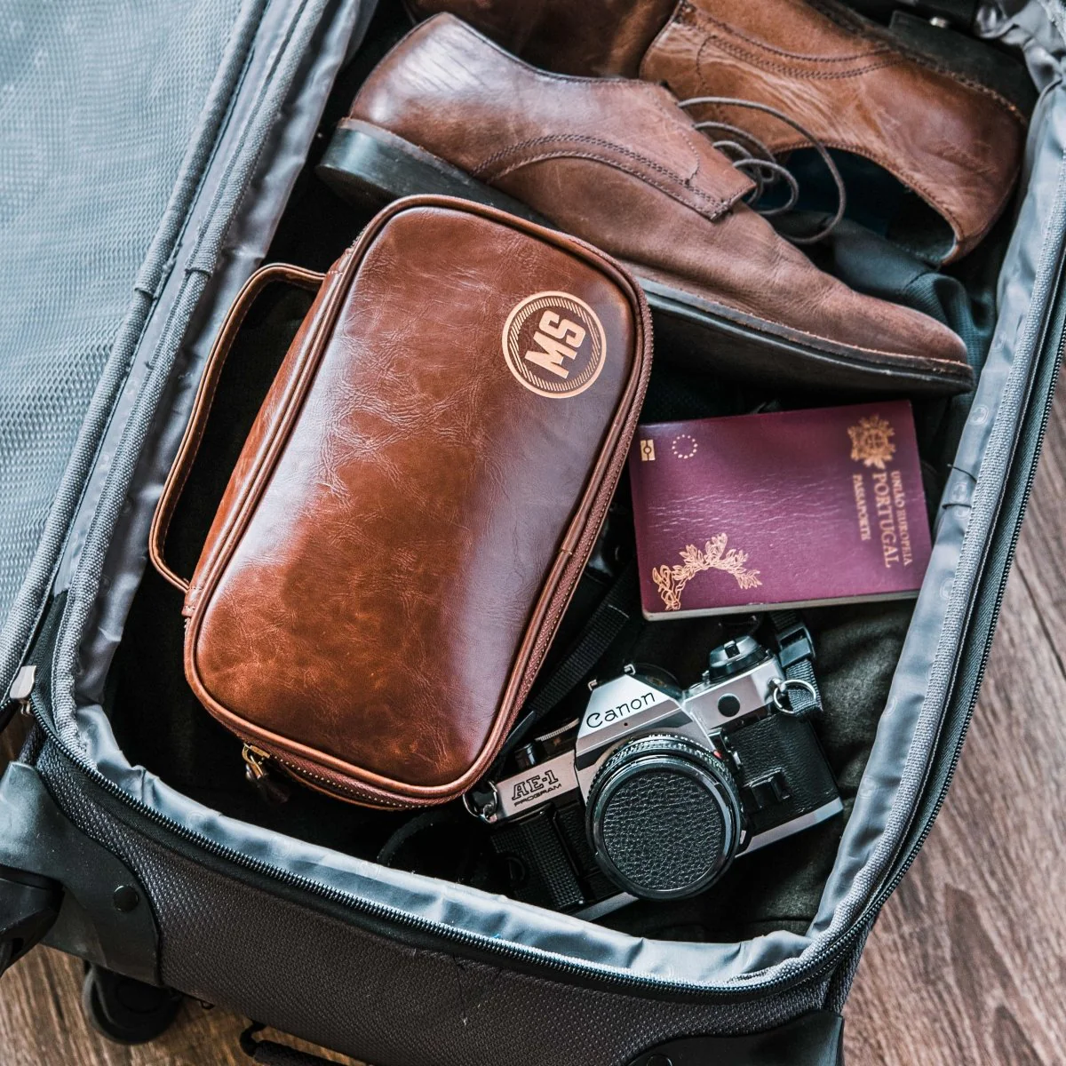 Leather Shaving Bag