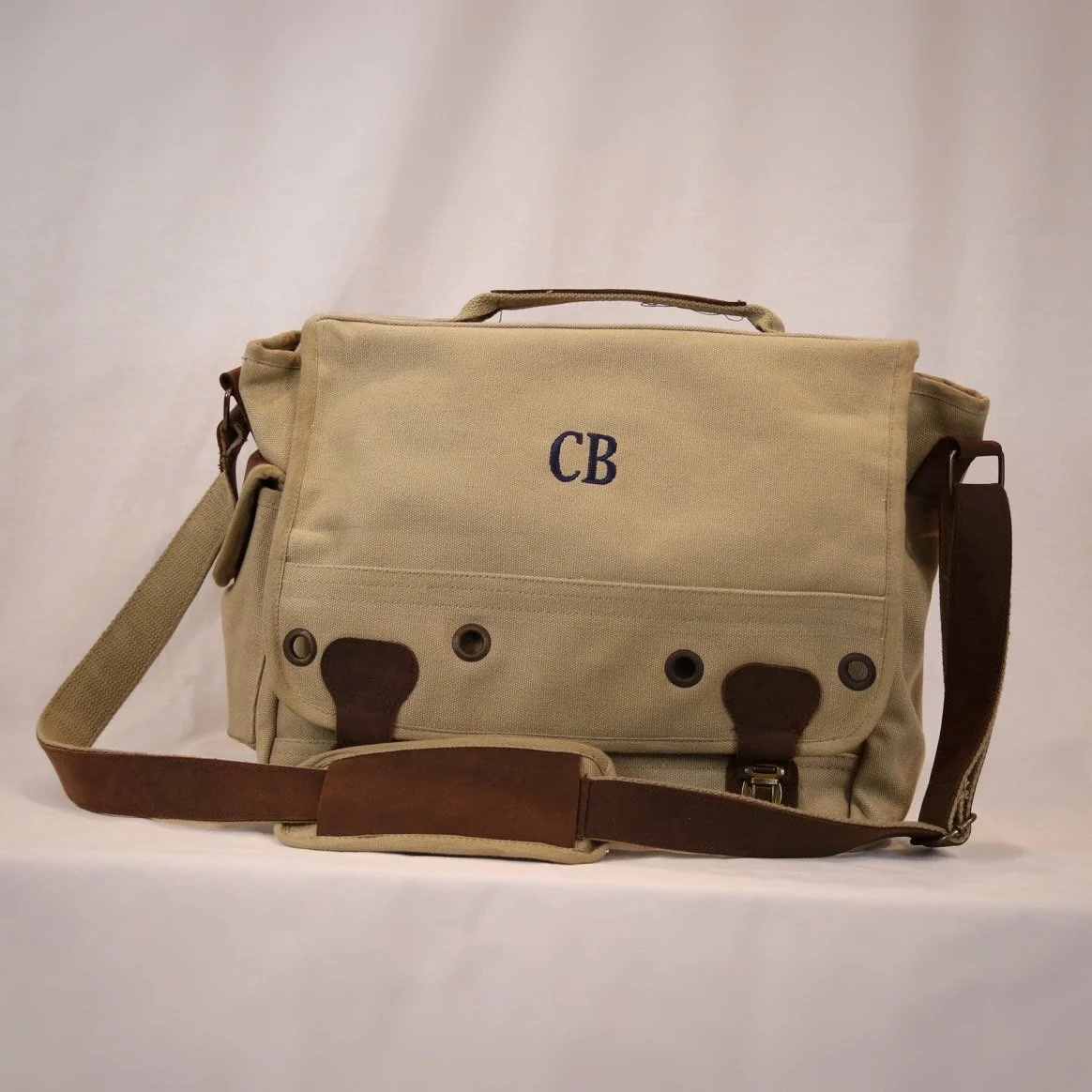 Vintage Messenger - Image 4