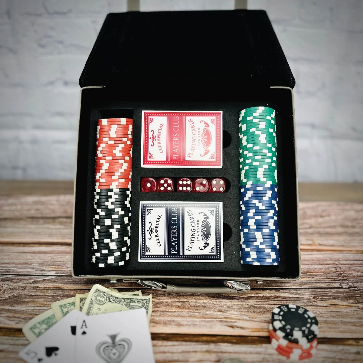 Personalized Poker Set - Image 3