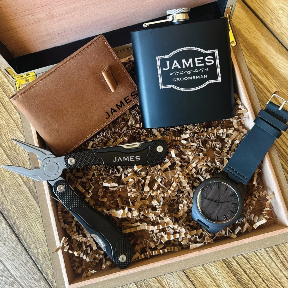 Personalized Premier Groomsman Gift Box Set - Image 8