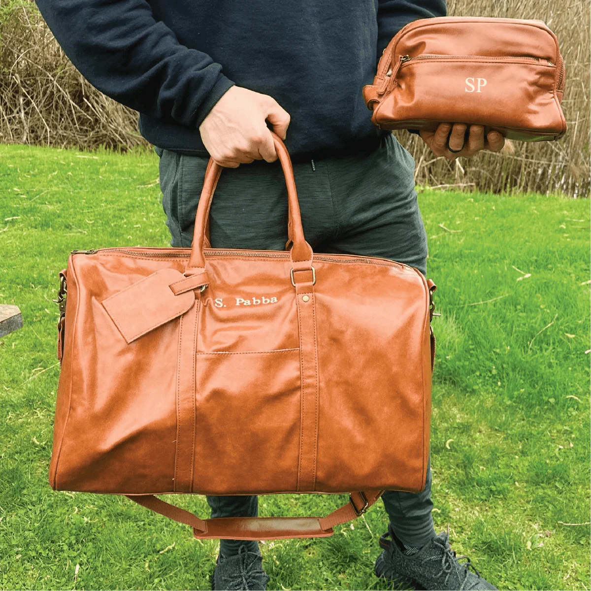 Sentimental Personalized Vegan Leather Travel Set - Image 4