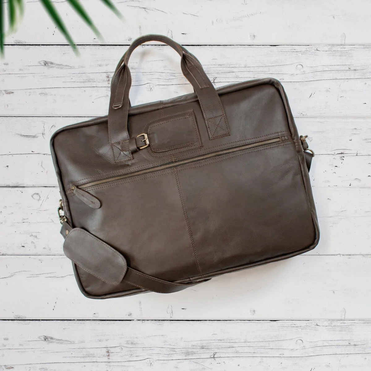 The Classic Holdall - Image 10